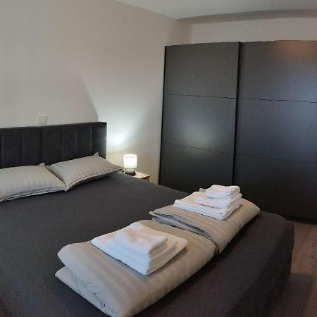 Apartment Luka Pula Eksteriør billede