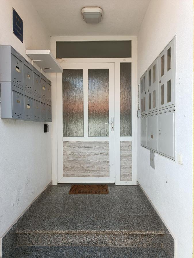 Apartment Luka Pula Eksteriør billede