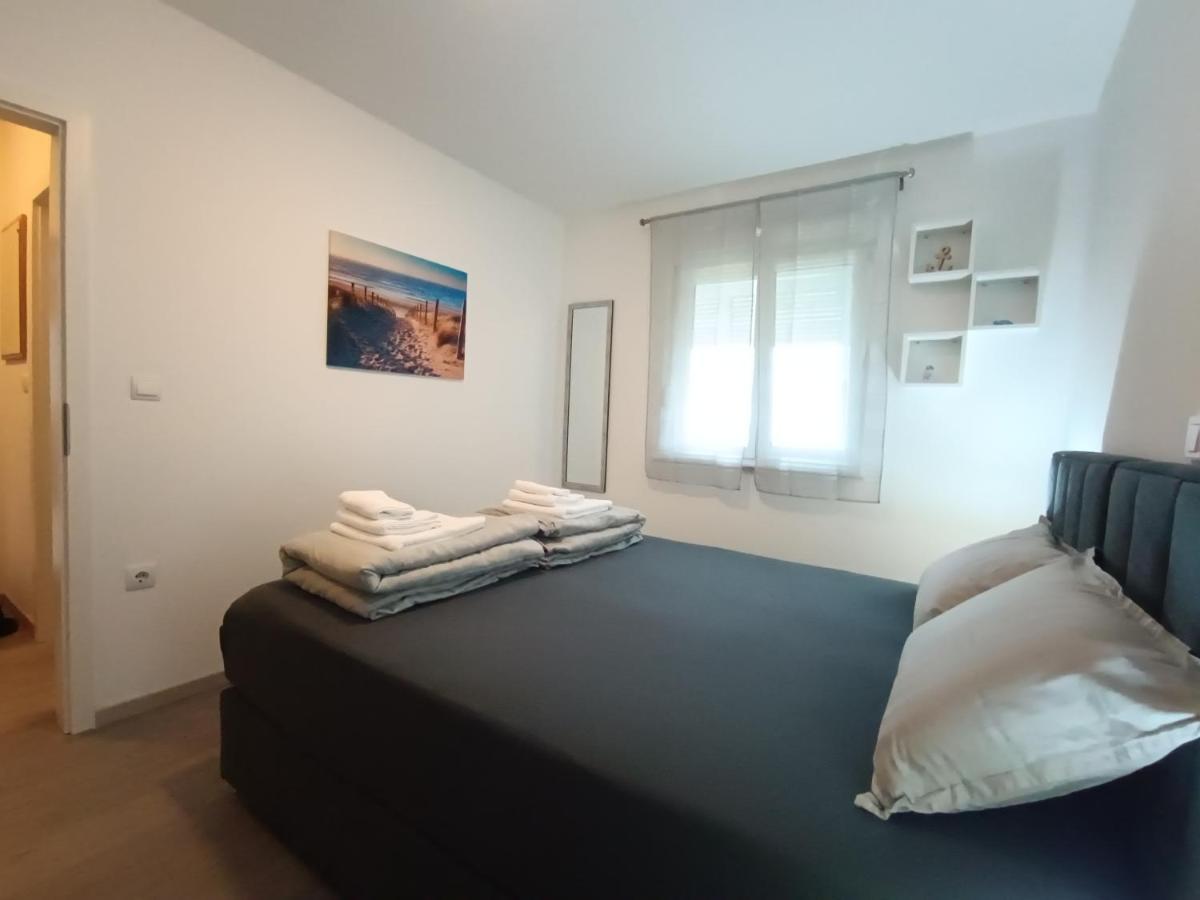 Apartment Luka Pula Eksteriør billede